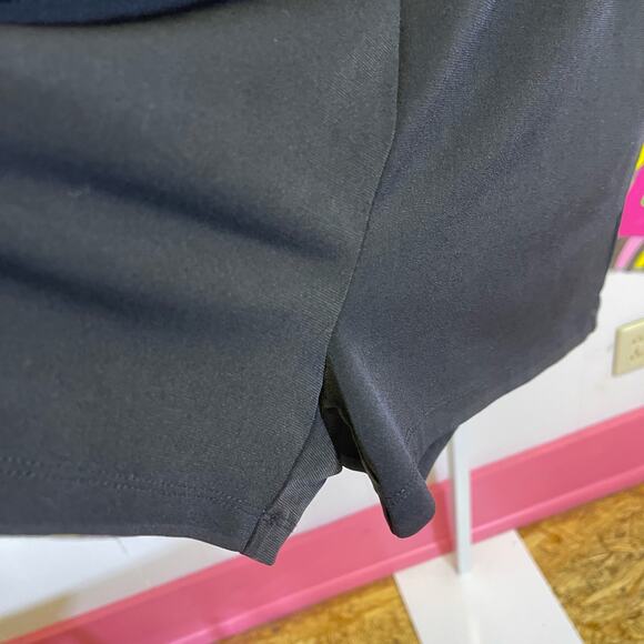 Vince Camuto, Black Romper with pockets. Size XS. In excellent condition! - Picture 4 of 7